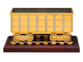 Грузовой вагон (золотистый, бордовый)