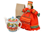 Подарочный набор Кремлевский: кукла на чайник, чайник заварной с росписью, чай травяной (красный, разноцветный)