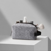 Косметичка из РПЕТ фетра с ручкой Felt (серый, черный)