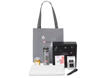 Подарочный набор Re:f. Walk с палантином, шоппером и термосом (белый)
