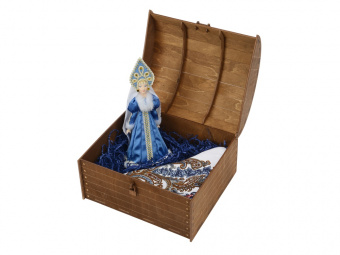 Подарочный набор Снегурочка: кукла, платок (синий, разноцветный)