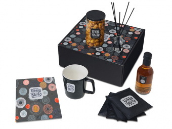 Подарочный набор Re:y. Treat с кружкой, сиропом и попкорном (черный)
